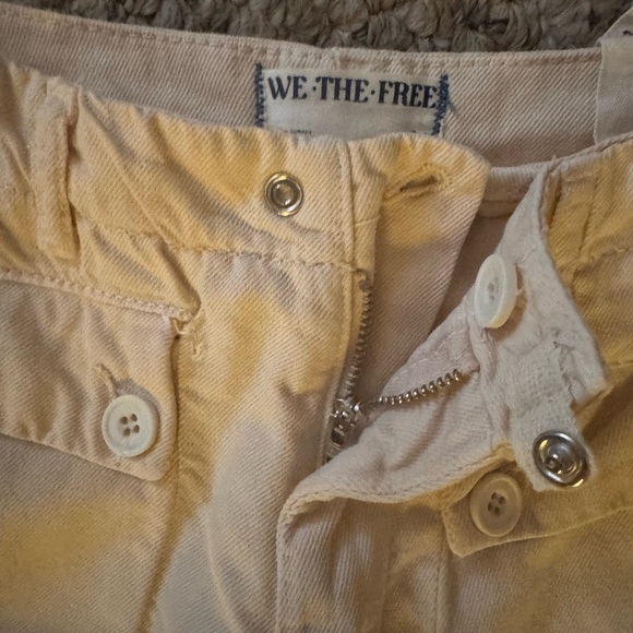 We The Free Cream Cargo Style - Picture 2 of 9